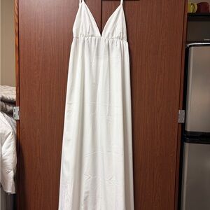 Elegant White Maxi Dress